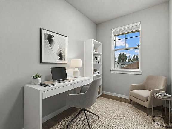 4th image of 1907 S 301st Court