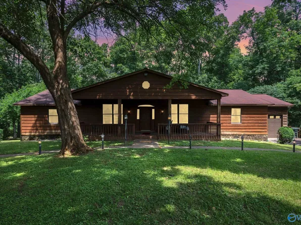 120 Cedarama Dr NW, Huntsville, AL 35810