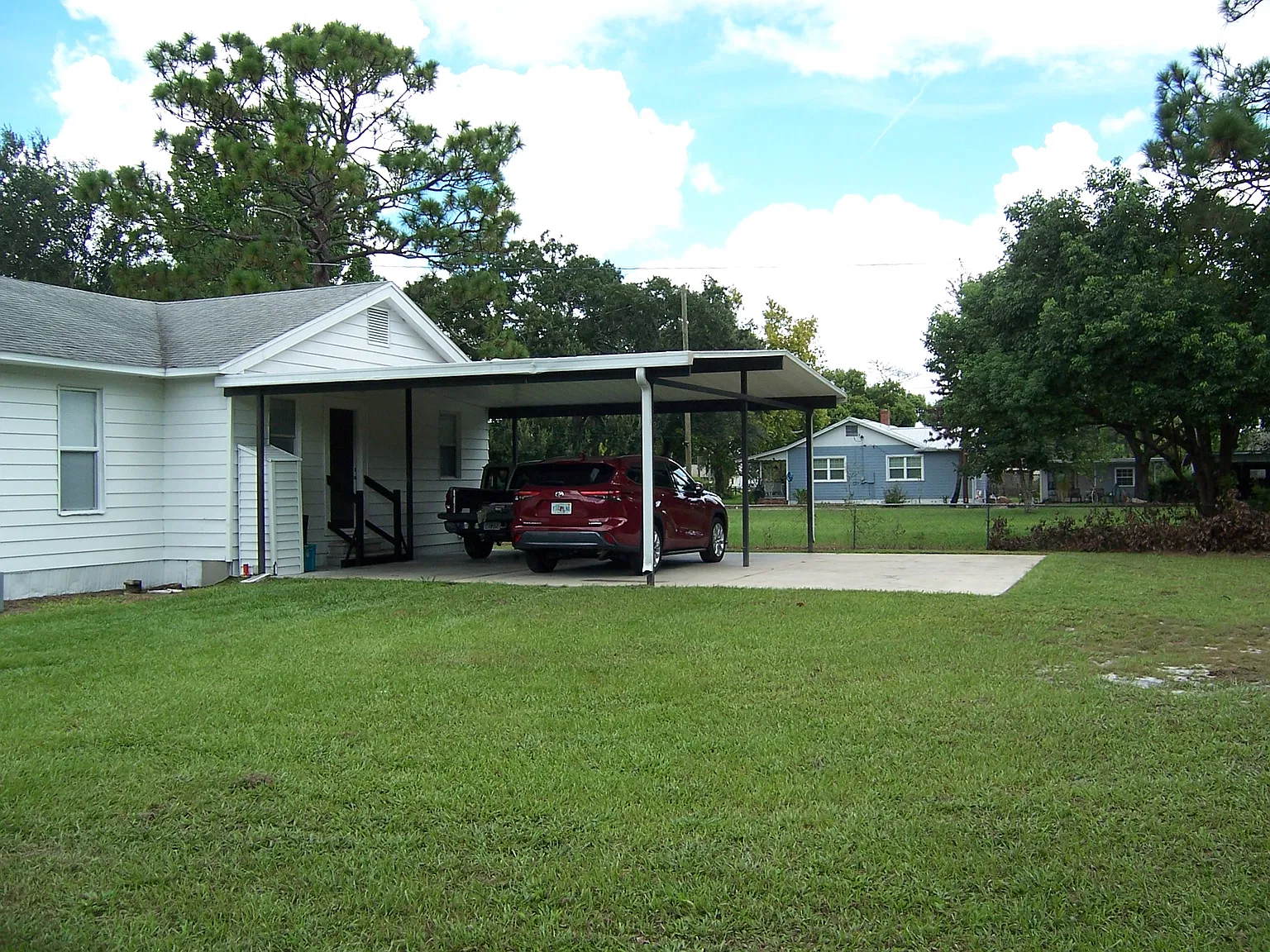 3 bed, 1.5 bath, 1638 sqft, $2,200 — Photo 2