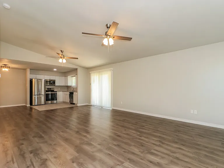 3300 Chalmette Ct — Photo 5