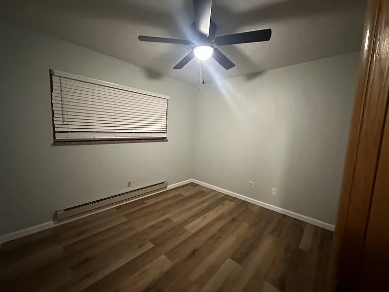 1233 Main Ave — Photo 7