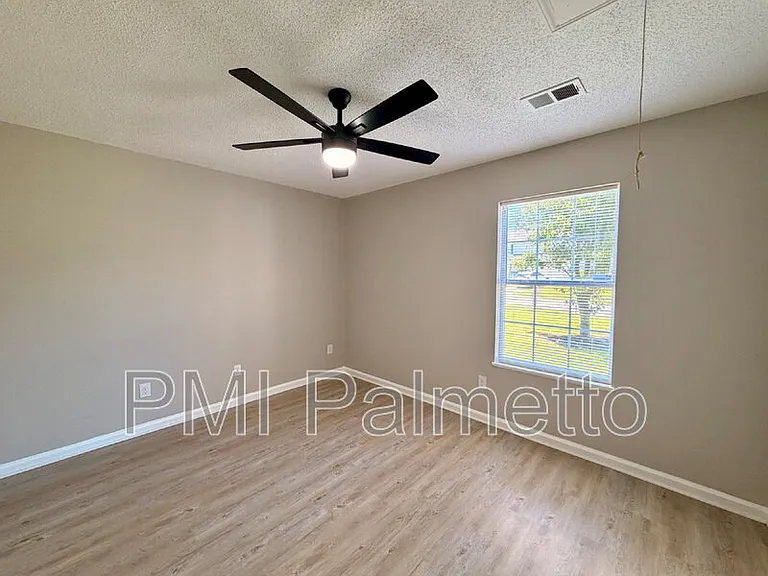 22 Sweet Thorne Cir — Photo 14