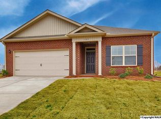 106 Chelle Mill Ln, Hazel Green, AL 35750