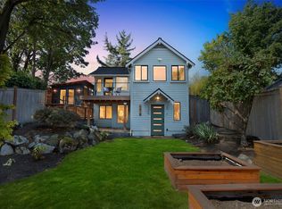 9015 Burke Ave N, Seattle, WA 98103