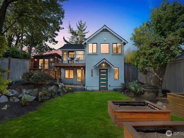 9015 Burke Avenue N, Seattle, WA 98103