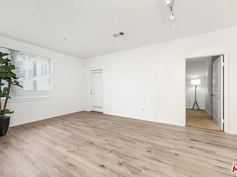 6400 Crescent Park E #217 — Photo 14