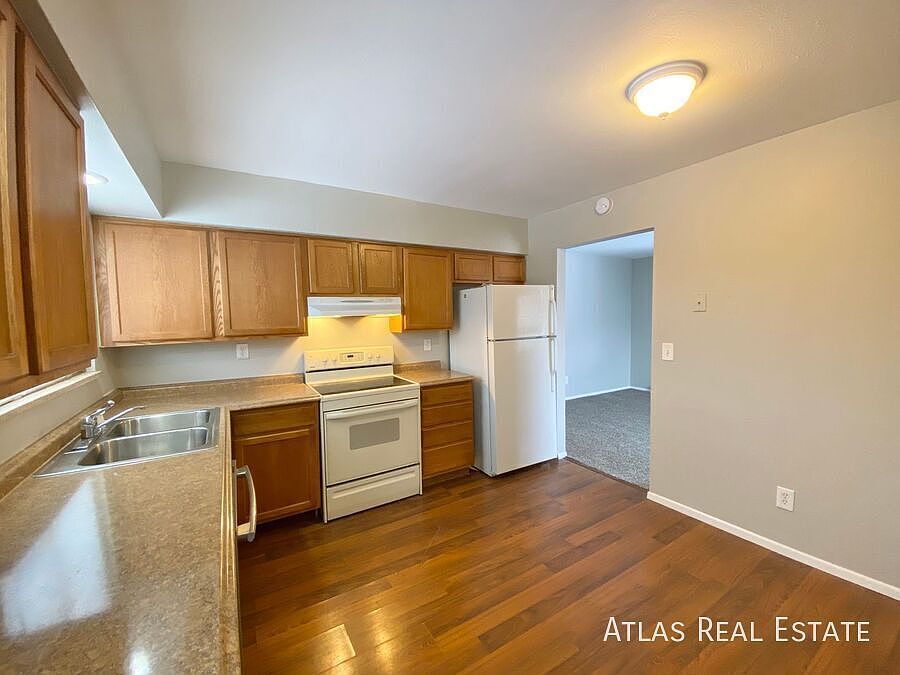 1st image of 1885 Nueva Vista Dr