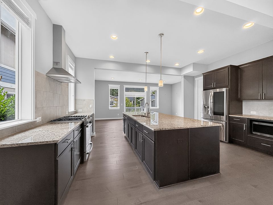 1st image of 15249 NE Woodland Pl