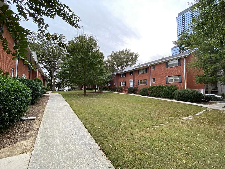 3660 Peachtree Rd NE #E6 — Photo 10