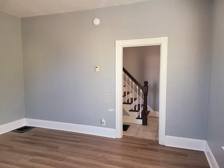 5 Powell Ave — Photo 18