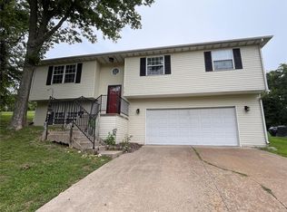 2187 Crescent Dr, Hannibal, MO 63401