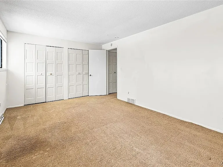 364 Cameco Cir — Photo 16