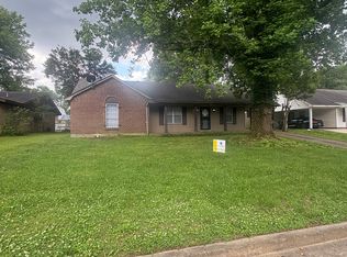 5303 Queen Anne Dr, Memphis, TN 38135