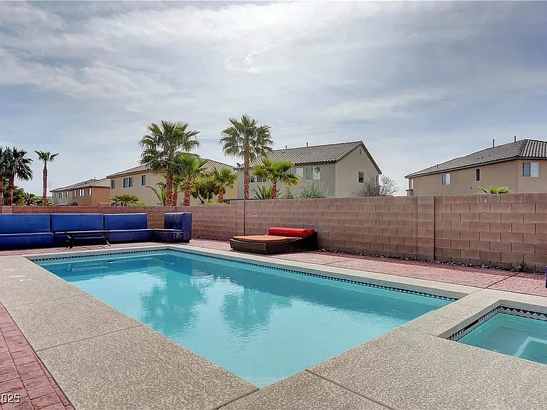 3541 Winter Wren St — Photo 47