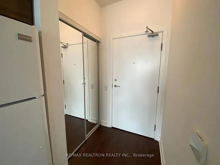 121 McMahon Dr #2106 — Photo 10