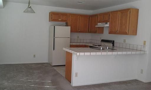 2nd image of 1040 Fulton Ave APT 10