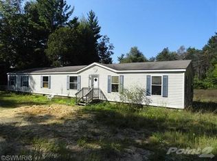 899 N Lakola Rd, Leroy, MI 49655