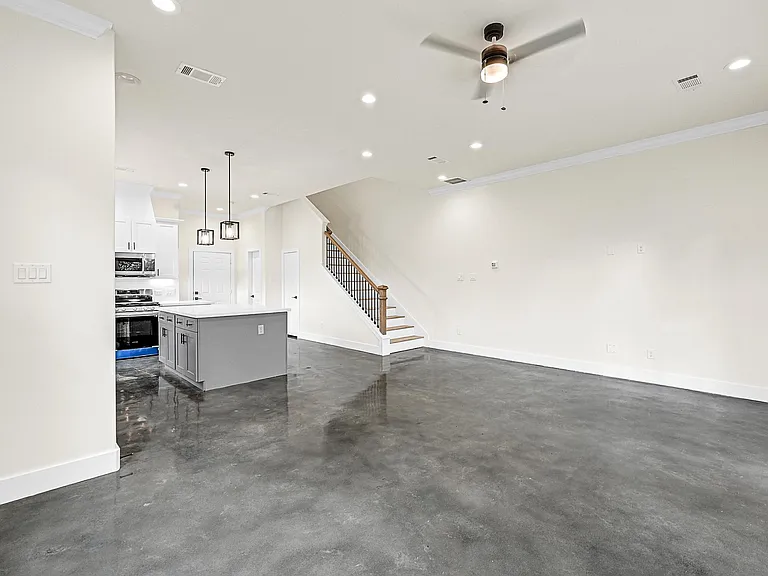 3413 Bremond St — Photo 16