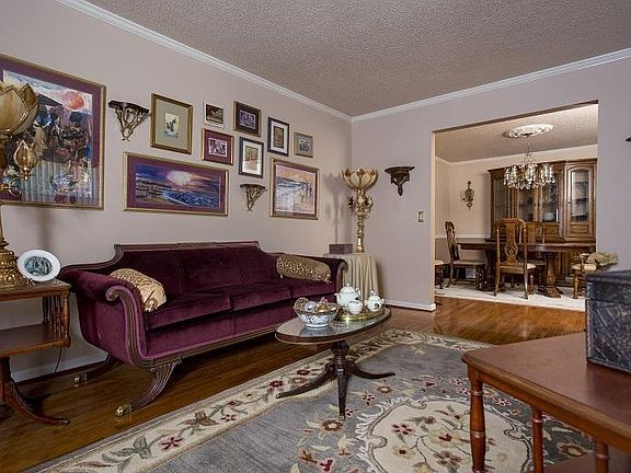5th image of 7404 Twin Brook Dr