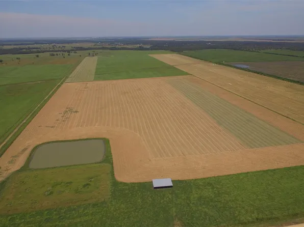 4950 Donaldson Rd, Wharton, TX 77488