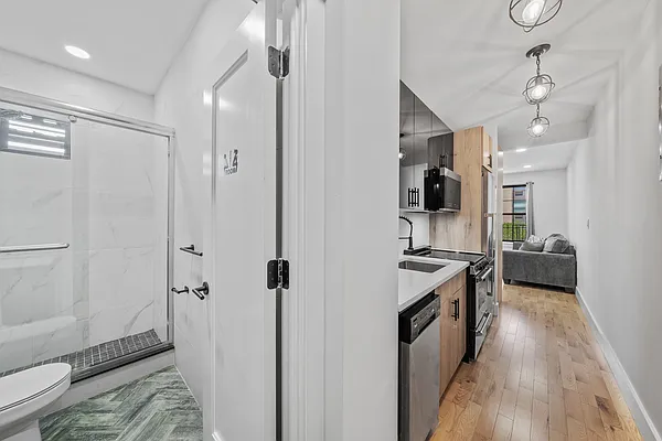 Rented by Blue Sky Management NY Inc | media 6