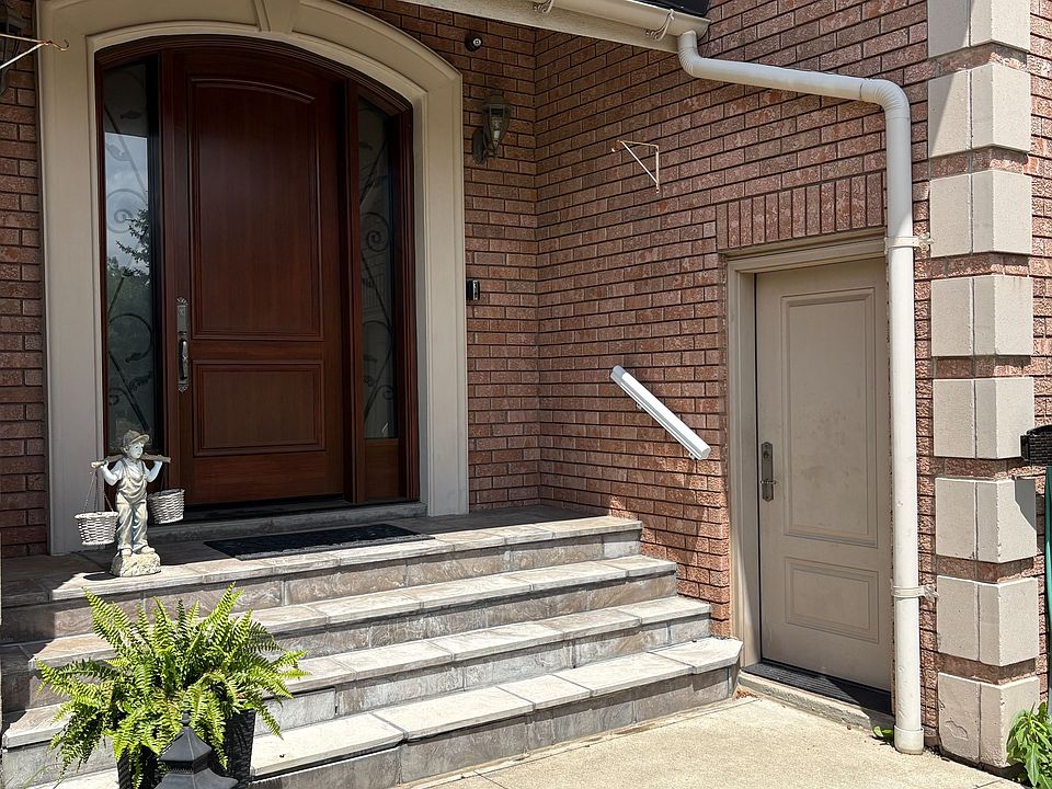 1st image of 36 Leone Ln