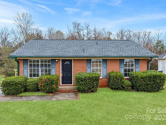 2nd image of 1031 Southland Dr