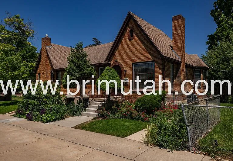 753 E Princeton Ave — Photo 11