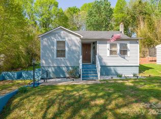 4445 Pioneer Dr, Hickory, NC 28601