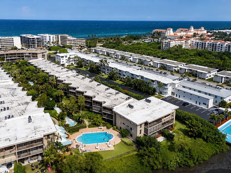 3605 S Ocean Blvd — Photo 37