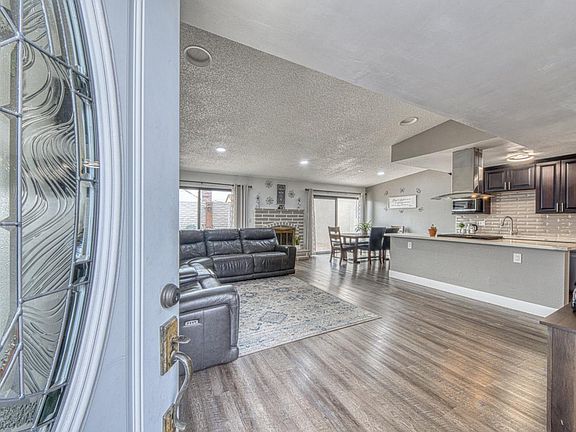 4th image of 505 Powell St