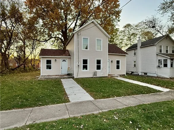 53 Parker St, Auburn, NY 13021