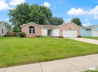 1208 Old Crows Way, Springfield, IL 62712