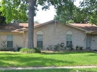 1910 Powderhorn Dr, Garland, TX