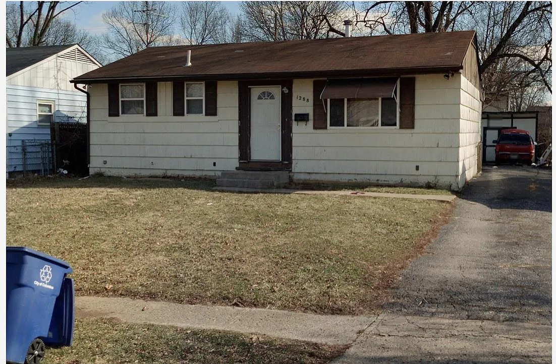 1288 Dellwood Ave photo 1
