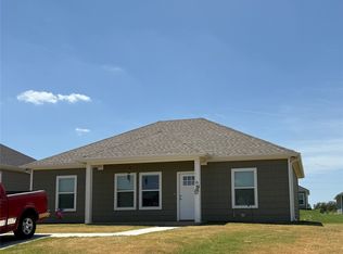 6 Middle St, Durant, OK 74701