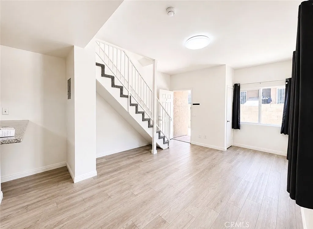 2 bed, 1.5 bath, 1400 sqft, $2,695 — Photo 1