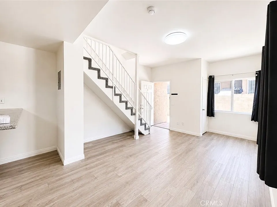 917 S Catalina St #5