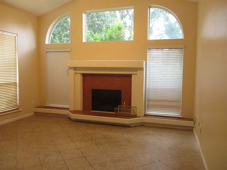 3726 Reedpond Dr N — Photo 9
