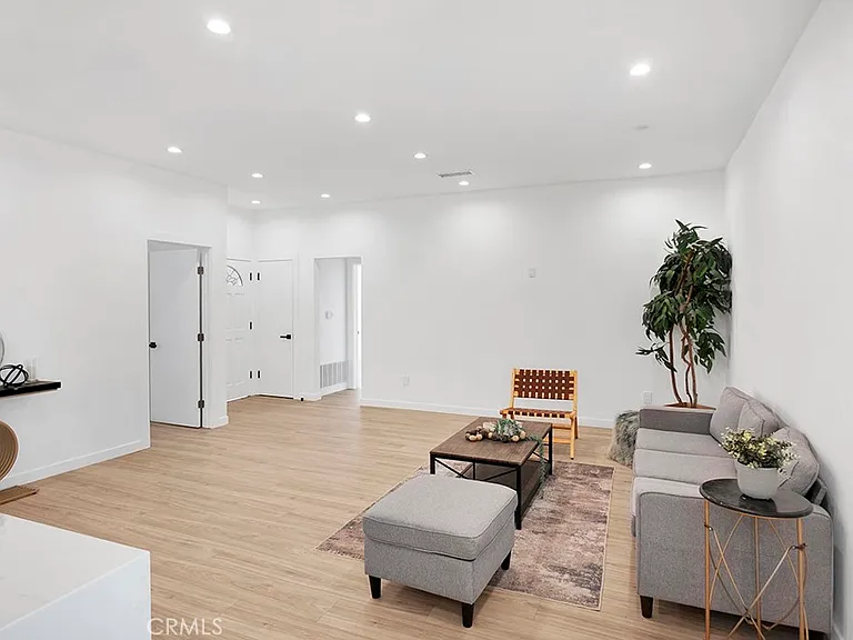 14868 Envoy St — Photo 25