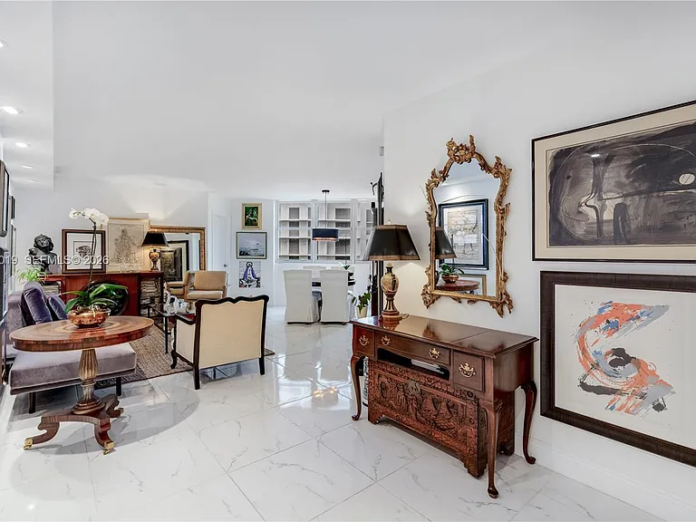 825 Brickell Bay Dr #850 — Photo 3