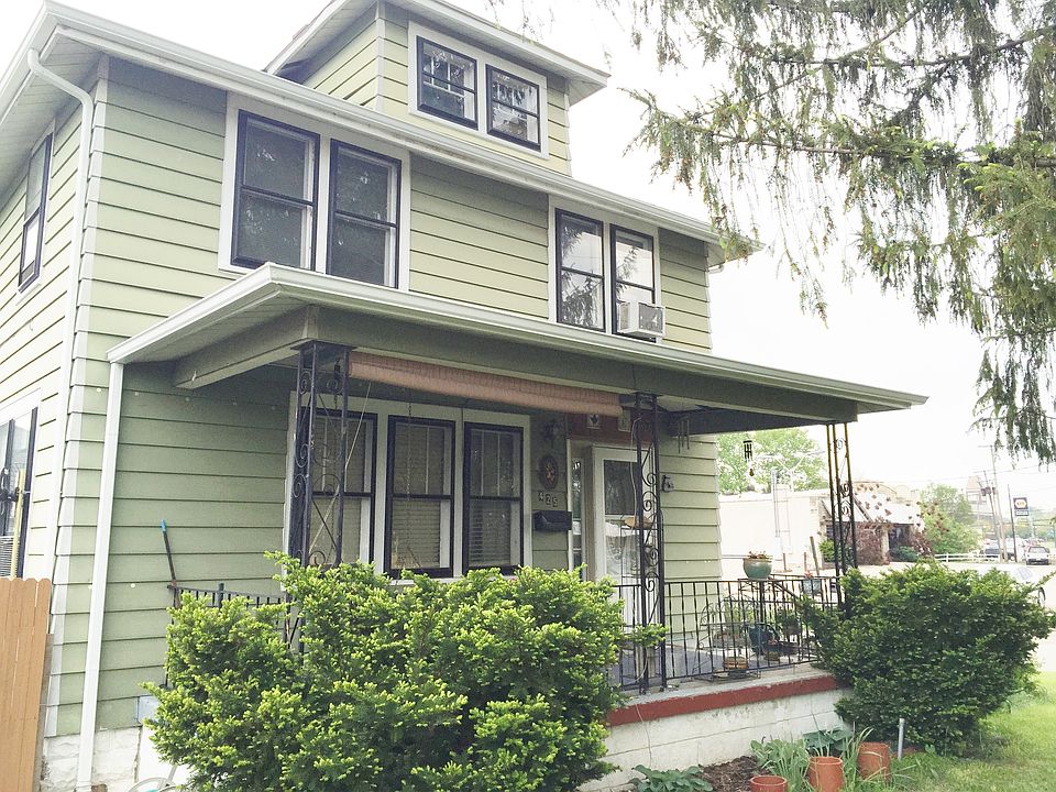 1st image of 425 Lincoln Ave