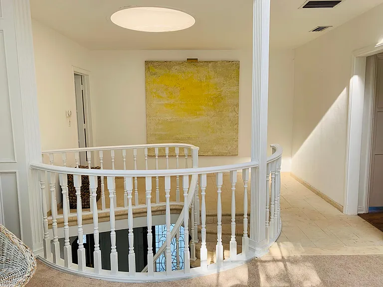 2400 Benedict Canyon Dr — Photo 28