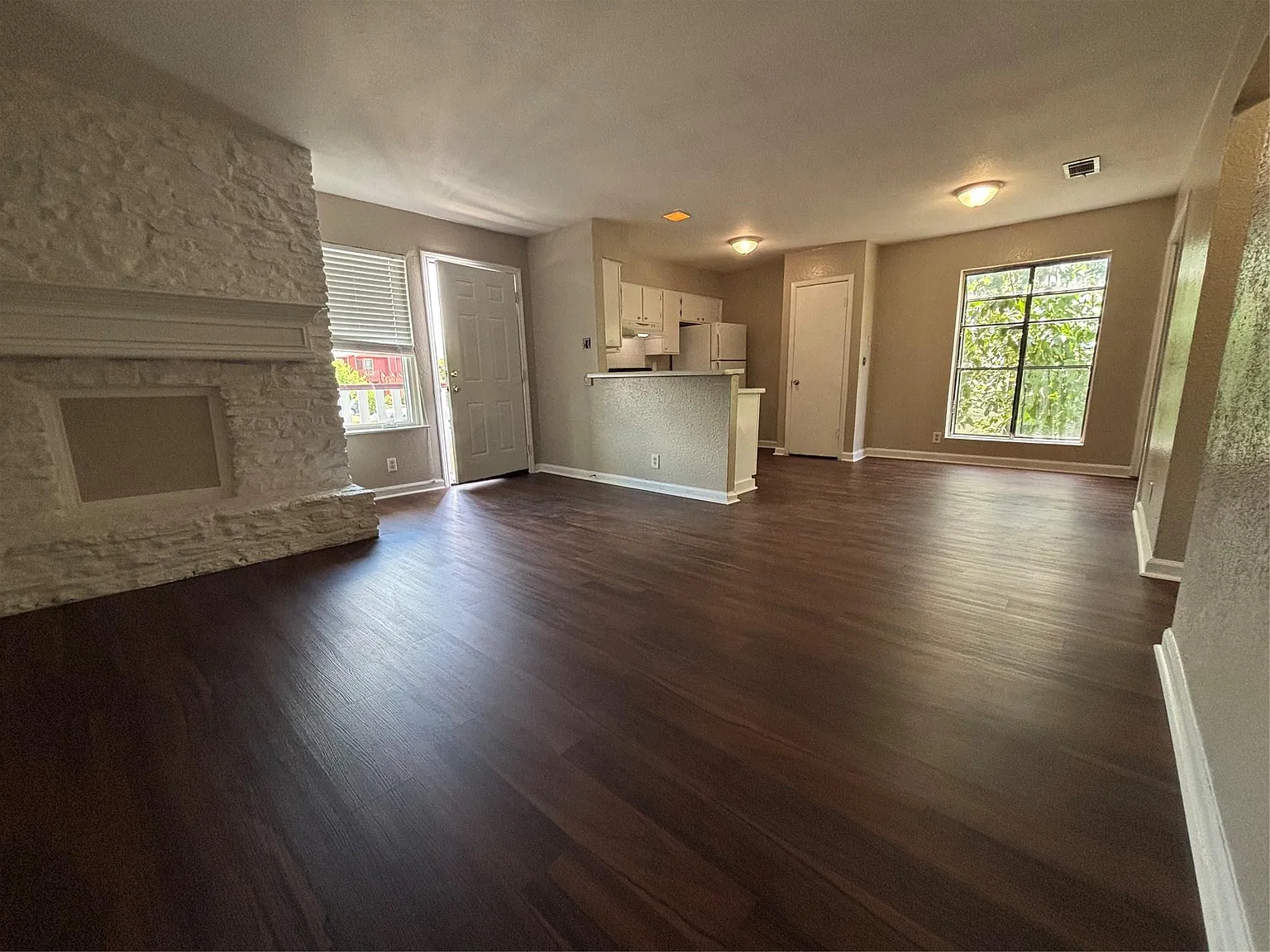 2 bed, 1.0 bath, 780 sqft, $995 — Photo 4