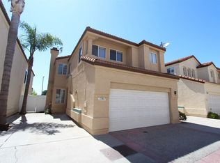 119 1/2 E 220th St, Carson, CA 90745