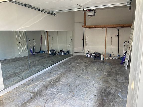 4th image of 1517 Heritage Ave