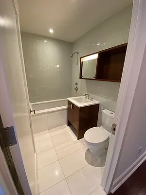 Rented by Windsor Property Management | media 9