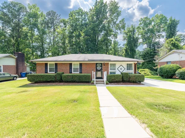912 Cooper Rd, Raleigh, NC 27610
