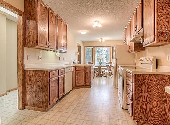 5th image of 540 Wedgewood Dr