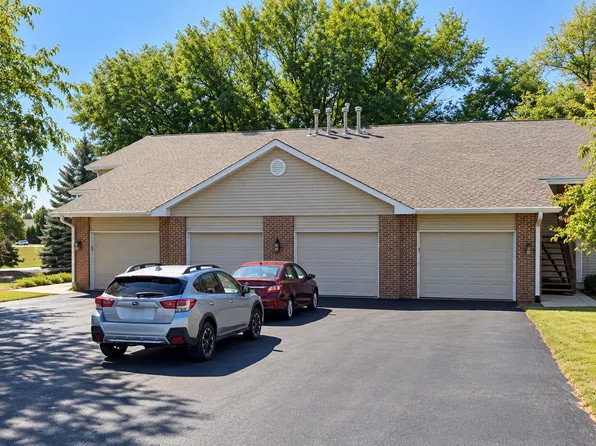 4802 Pine Meadow Pkwy APT 2, Loves Park, IL 61111